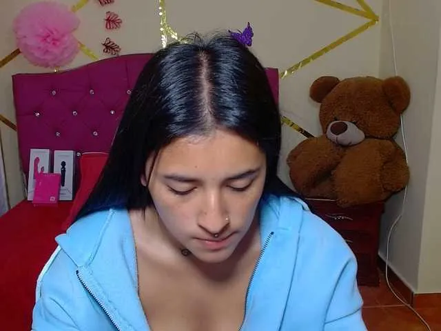 Live sex webcam photo for emmajonzlx #291467396