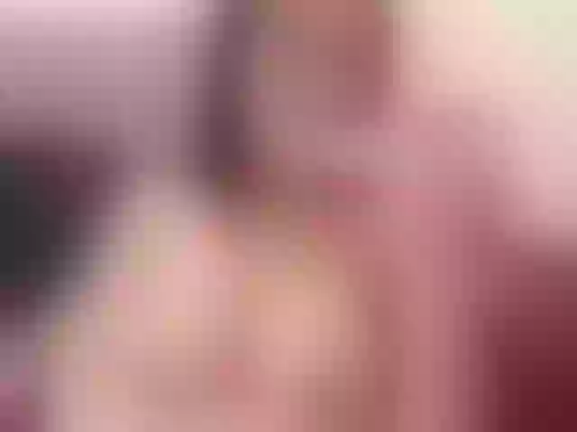 Live sex webcam photo for emmaluna #272729700