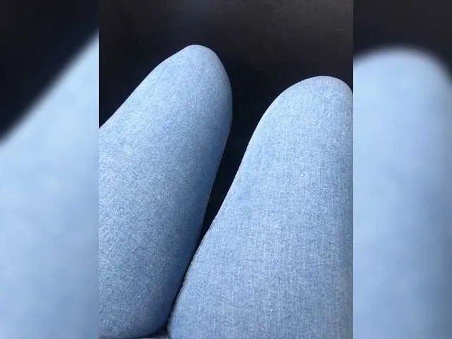 Live sex webcam photo for emmanympho #272684959