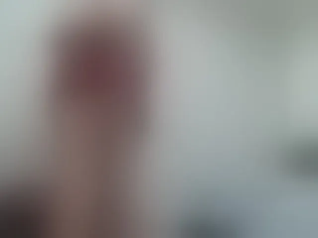 Live sex webcam photo for emmasquirt69 #292978415