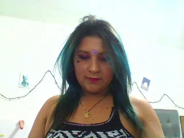 Live sex webcam photo for emmathommas #273690893
