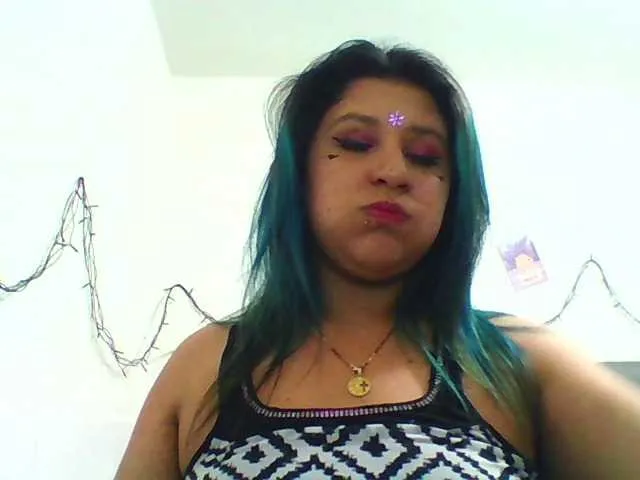 Live sex webcam photo for emmathommas #273694393