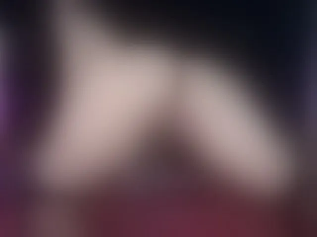 Live sex webcam photo for emmily-keller #293702142