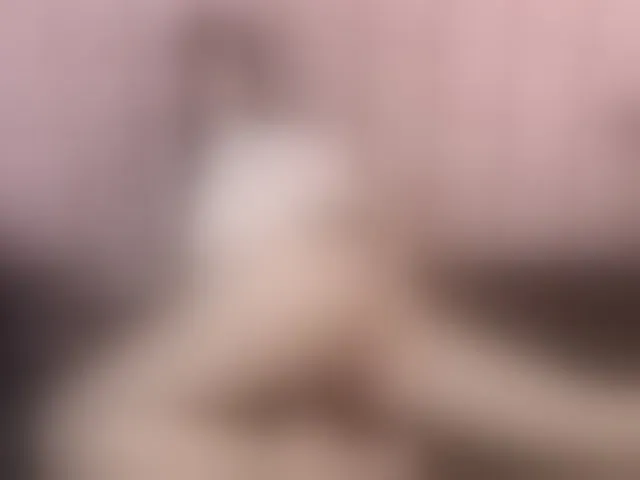 Live sex webcam photo for emmily-keller #293882980