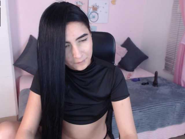 Live sex webcam photo for emmyfox #272898113