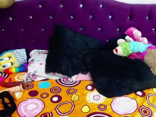 Live sex webcam photo for emmyqueenthx #276147713