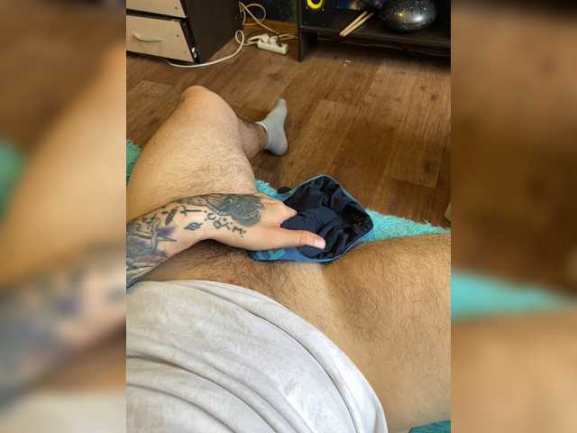 Live sex webcam photo for emoboy34 #273609977