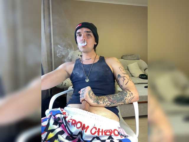 Live sex webcam photo for emoboy34 #274086449