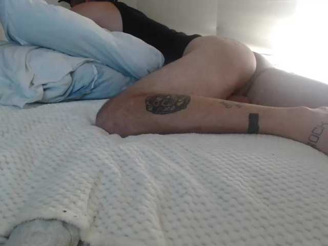 Live sex webcam photo for emoboy34 #276060110