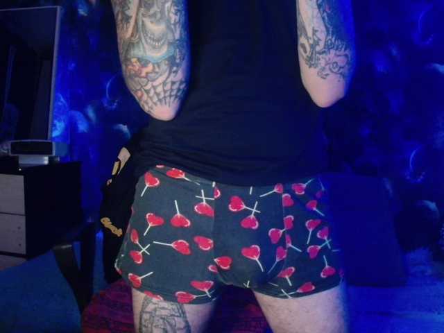 Live sex webcam photo for emoboy34 #276200182