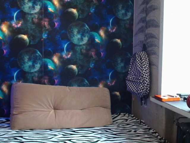 Live sex webcam photo for emoboy34 #276515038