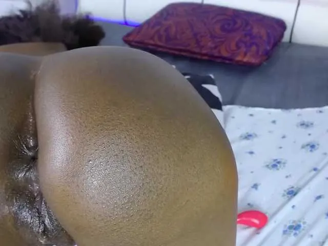 Live sex webcam photo for emynile #272188969