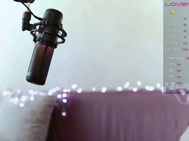 Live sex webcam photo for enchantressss #273403593