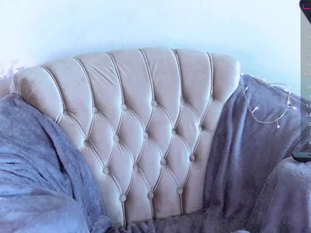 Live sex webcam photo for enchantressss #273999378