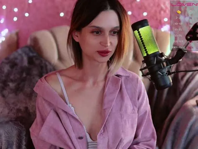 Live sex webcam photo for enchantressss #274432186