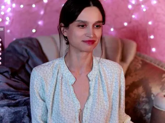 Live sex webcam photo for enchantressss #274644845