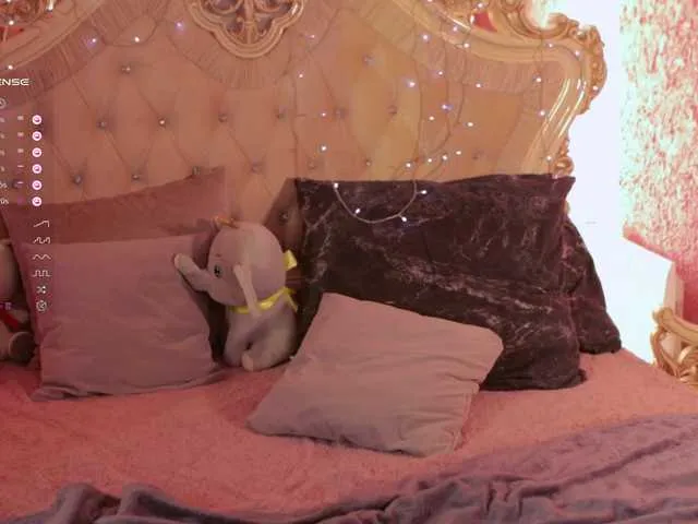 Live sex webcam photo for enchantressss #276111539