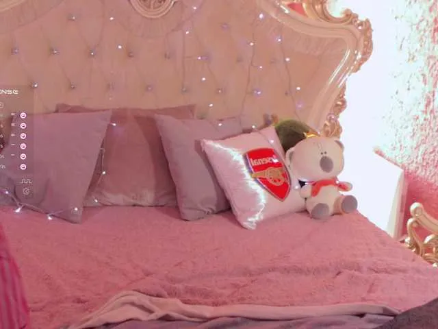 Live sex webcam photo for enchantressss #276127097