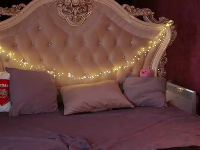 Live sex webcam photo for enchantressss #276414589