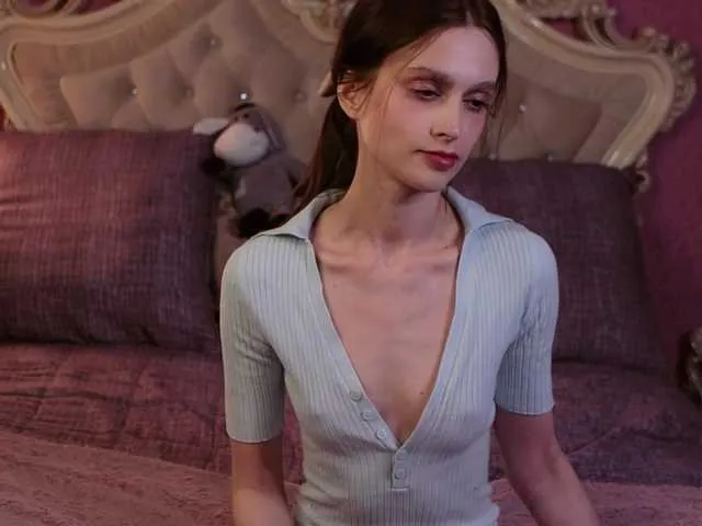 Live sex webcam photo for enchantressss #277459468