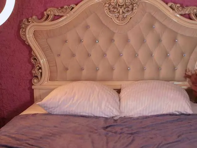 Live sex webcam photo for enchantressss #291752144