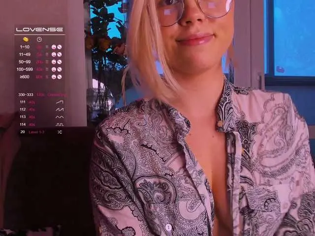 Live sex webcam photo for eniigmua #272032171