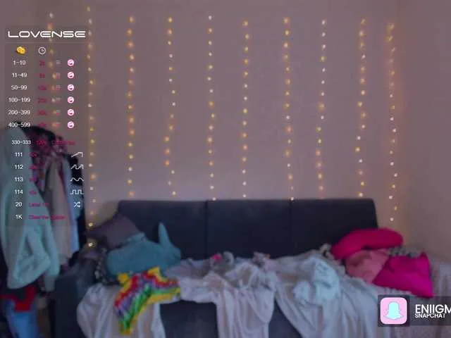 Live sex webcam photo for eniigmua #273560727