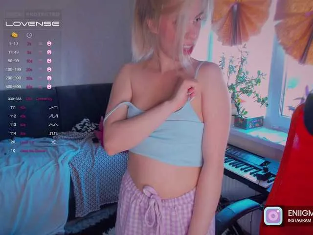 Live sex webcam photo for eniigmua #273601658