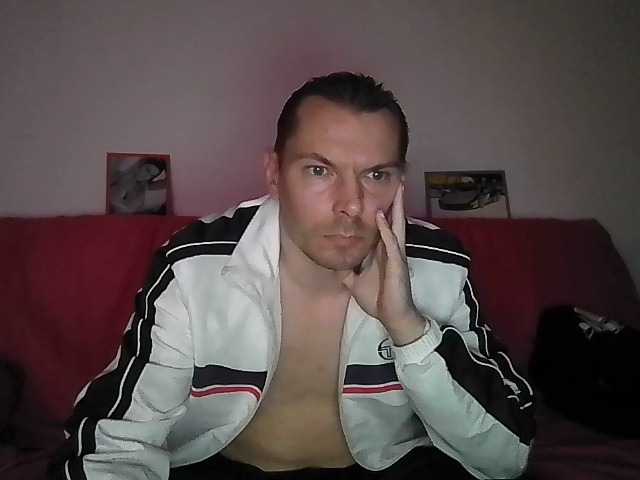 Live sex webcam photo for enzo19871 #277296429