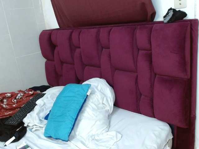 Live sex webcam photo for erickhot06 #288040302