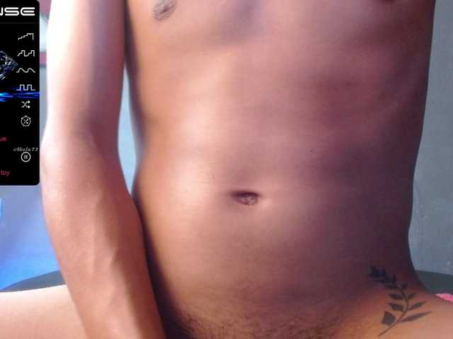 Live sex webcam photo for ericktavarez- #275794029