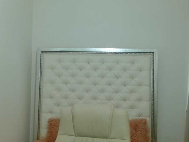 Live sex webcam photo for erykajoyy #276027805