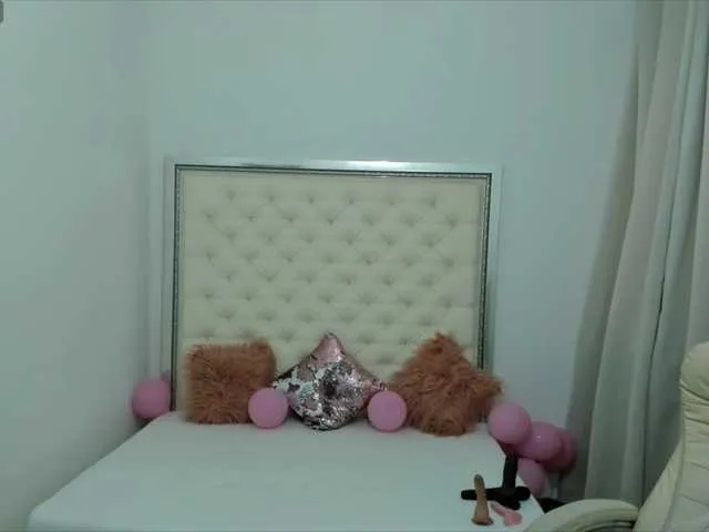 Live sex webcam photo for erykajoyy #290838503