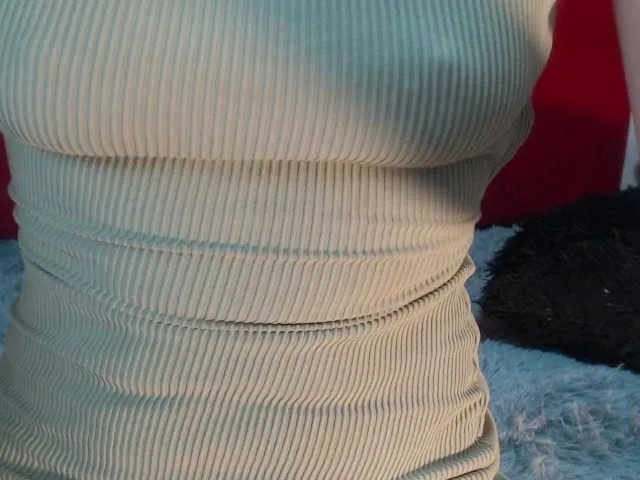 Live sex webcam photo for esmeheart #290278421