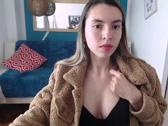 Live sex webcam photo for esmeraaldaa #274322287