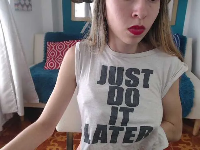 Live sex webcam photo for esmeraaldaa #274344641