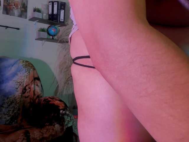 Live sex webcam photo for esmeralda-villa #277907749
