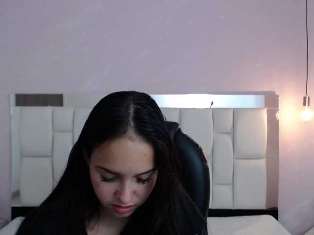 Live sex webcam photo for esmeraldaGK #271918295