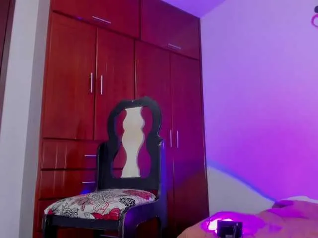 Live sex webcam photo for esrabilgic7 #290972788