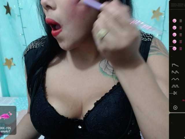 Live sex webcam photo for esskarlet #272591264