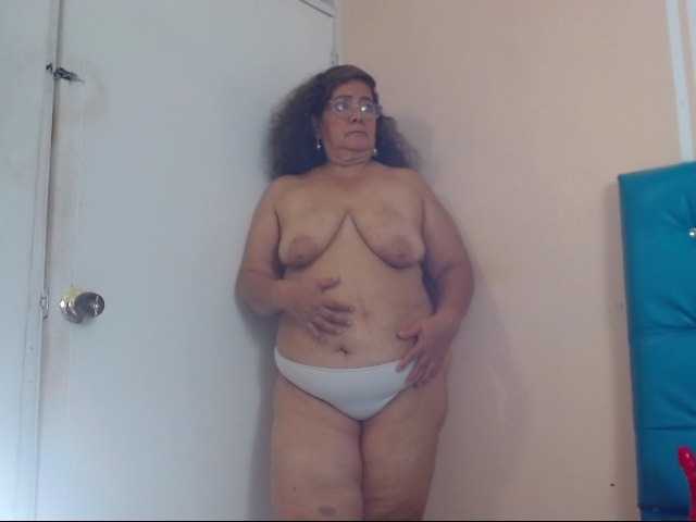 Live sex webcam photo for estefanybelly #273354852