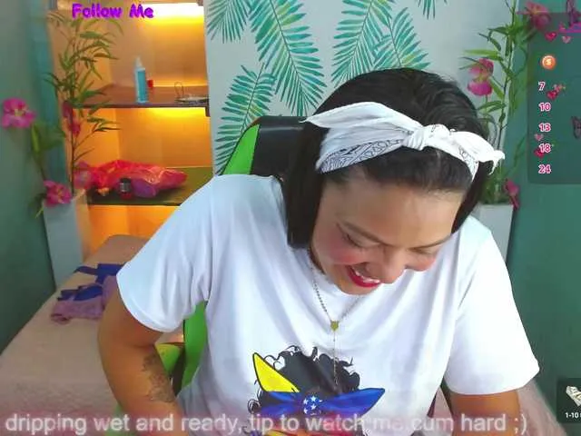 Live sex webcam photo for esteixycute #289793371