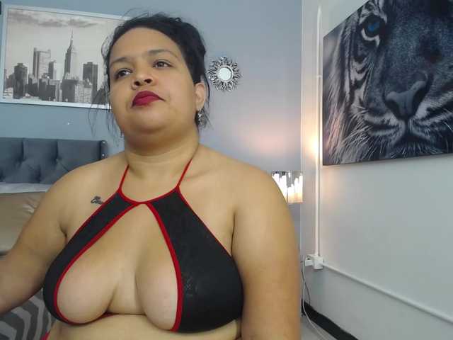 Live sex webcam photo for estephiematur #273791287