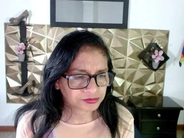 Live sex webcam photo for ester-mature1 #271778413