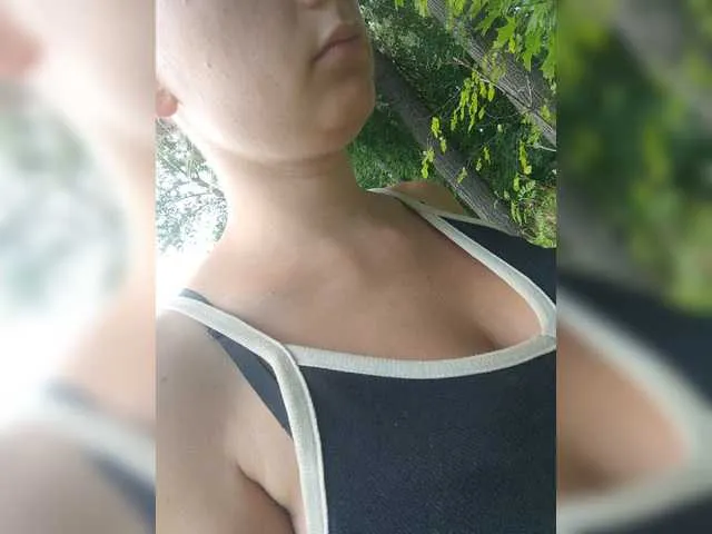 Live sex webcam photo for esterjohns #274280178
