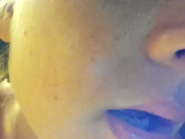 Live sex webcam photo for esterjohns #274569492