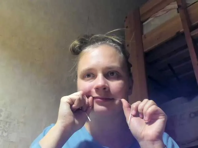 Live sex webcam photo for esterjohns #276811994