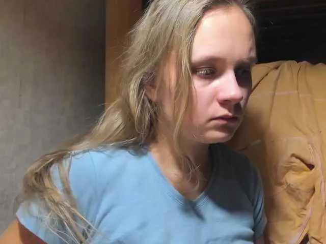 Live sex webcam photo for esterjohns #276903706