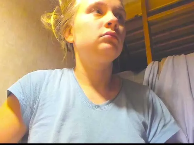 Live sex webcam photo for esterjohns #276959074