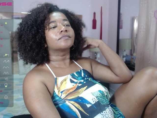 Live sex webcam photo for estrelladelmar #275810119